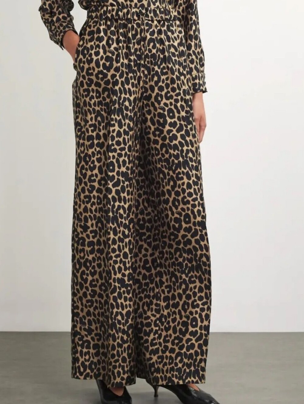 MaxMara Leopard Print Wide Leg Silk Pants